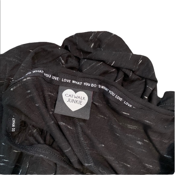 NWOT Catwalk Junkie Hi-Low Graphic Dress - Picture 5 of 6